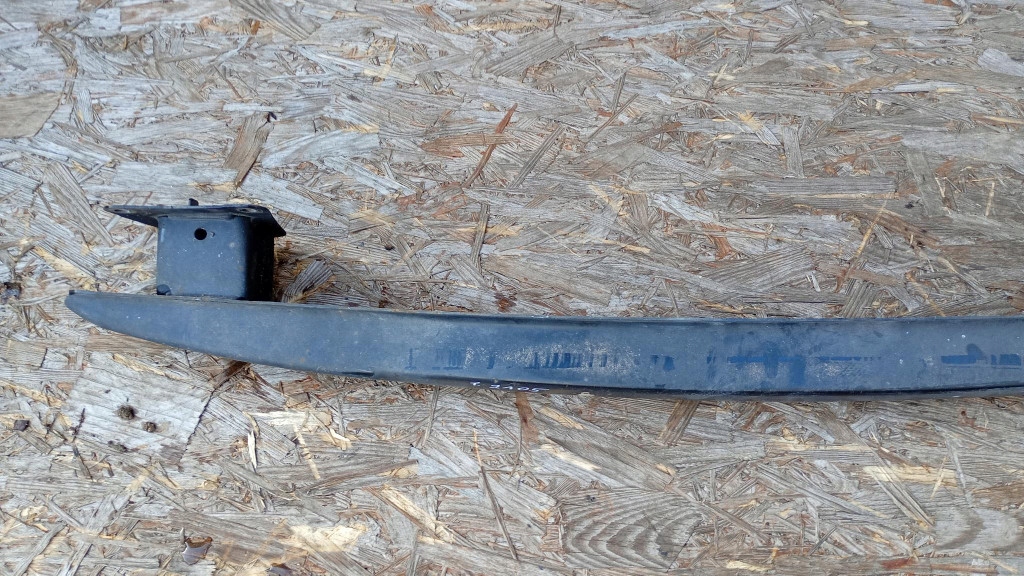 Балка бампера задний  volkswagen passat b6 седан Киев