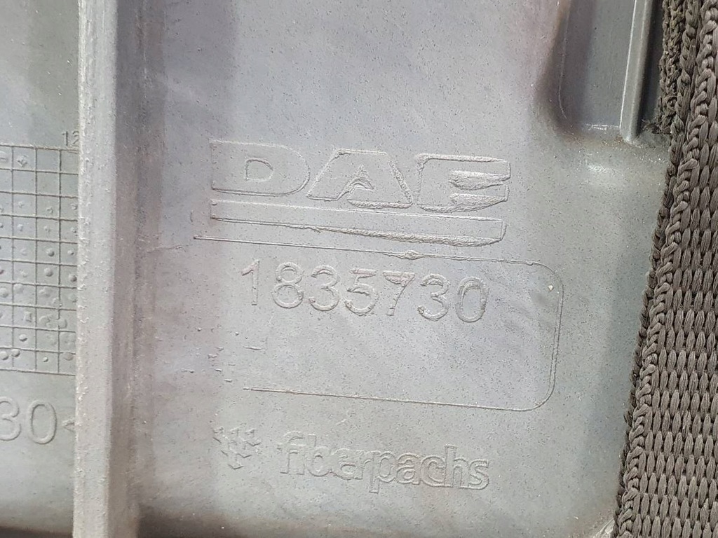 фото №13, Капот решётка радиатора значок daf xf 106 lift 2021 euro 6 ручка петля