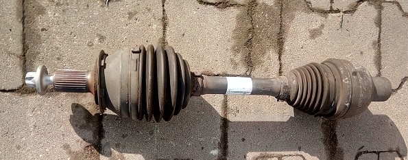 фото №1, Mercedes w117 w176 gla x156 приводной вал правый перед oryg