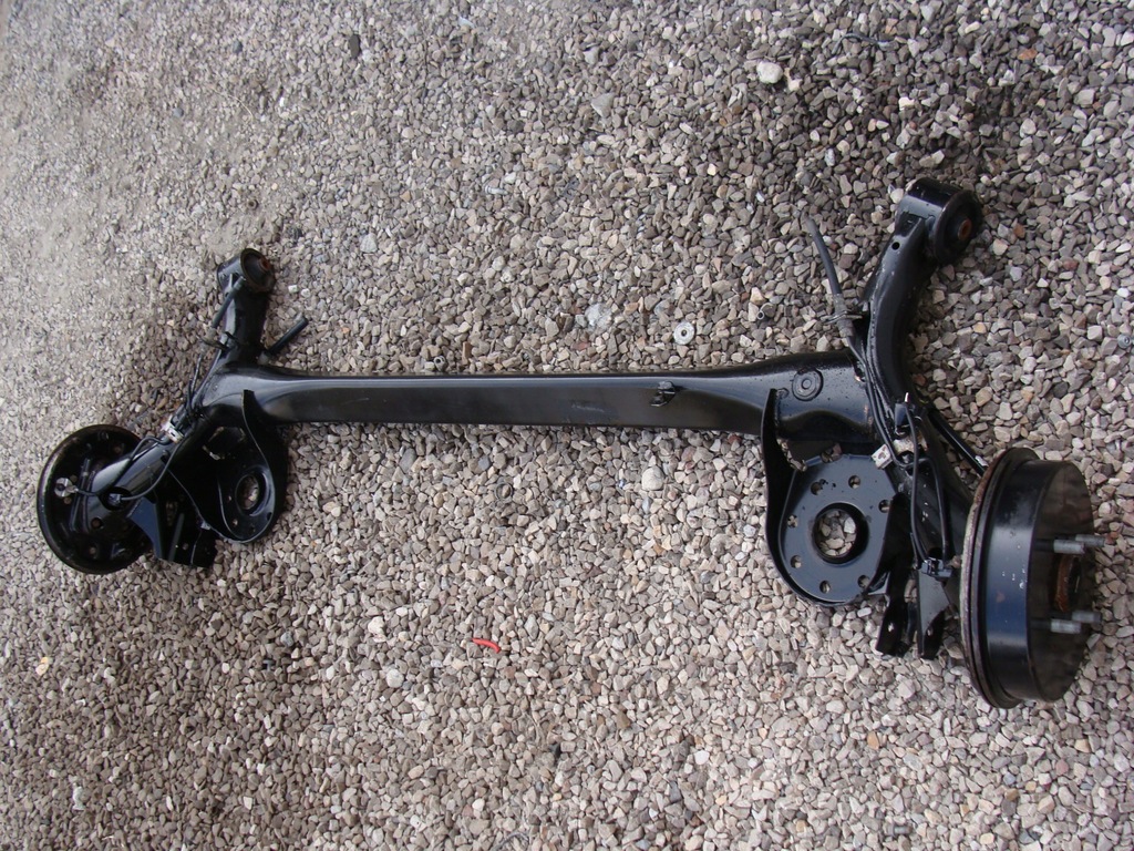 фото №1, Балка oś задняя toyota yaris ii iii барабан !!!