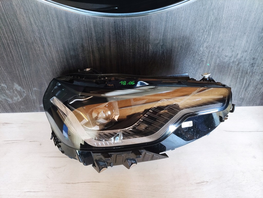 фото №1, Лампа перед правая адаптивный led czarna schadow bmw 2 g42 8083636