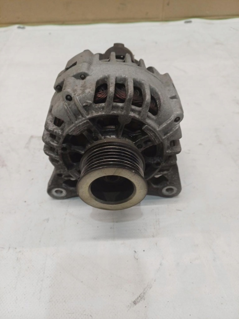 фото №1, Генератор dacia sandero i 1.4 mpi 8200810621