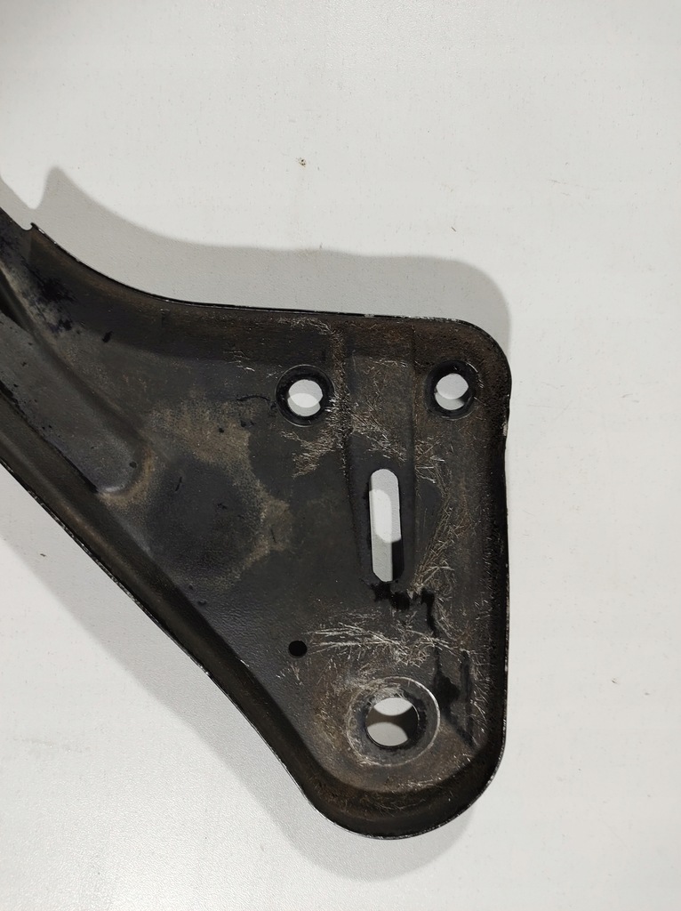 фото №6, Infiniti q50 13- кронштейн кронштейн подрамник правая