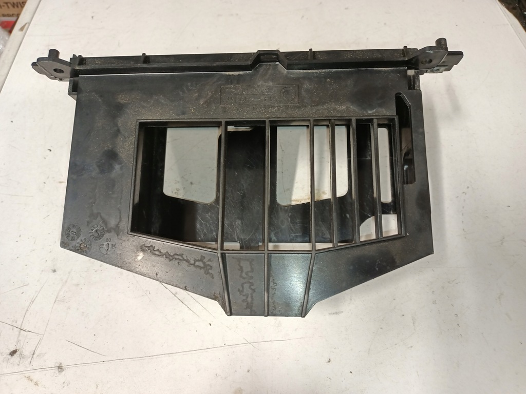 фото №3, Рамка каркас радіо bmw e46 8196112