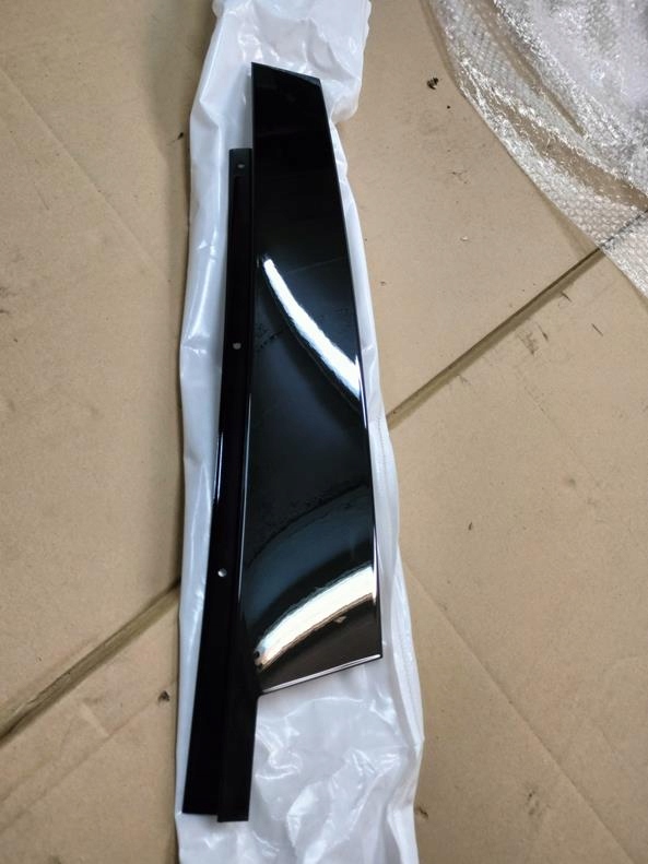 фото №1, Молдинг стекло дверь левый задняя mercedes glk x204 nowa оригинал mercedes