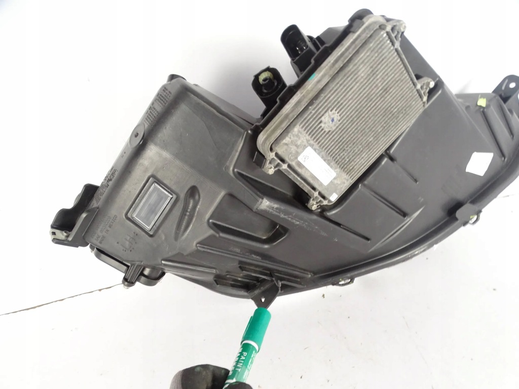 Фара перед передняя левая tesla s рестайлинг  full led в Украине