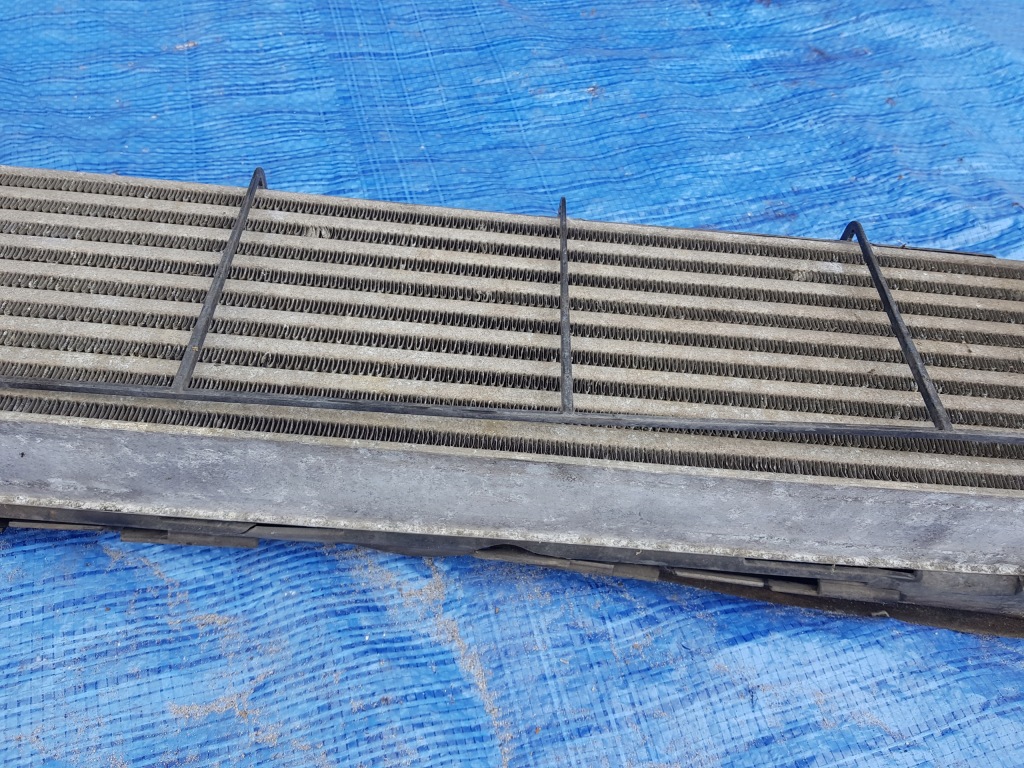 Купить Mercedes w203 clk w209 рестайлинг  3.0 cdi интеркулер a2035000500