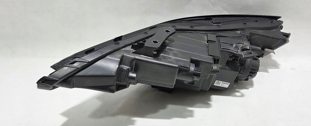 фото №7, Hyundai elantra vii lift фара правий лампа права перед 92102aa600 p-291