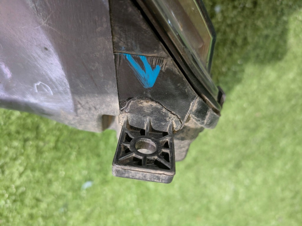 Протитуманна фара правий перед vw t6 рестайлінг  nr.1054volkswagen transporter - caravelle t6 Недорого