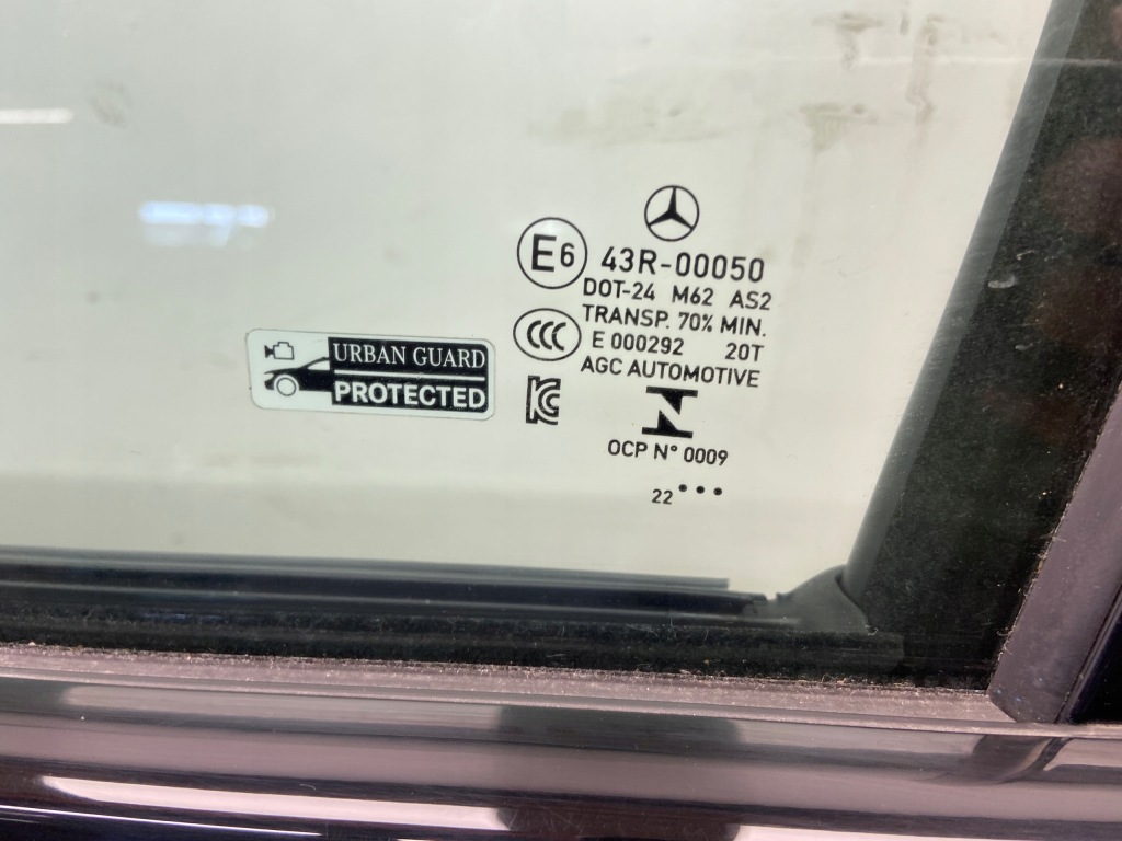 Mercedes gla h247 дверь передние левая цвет 191 16.438km 2022r Недорого