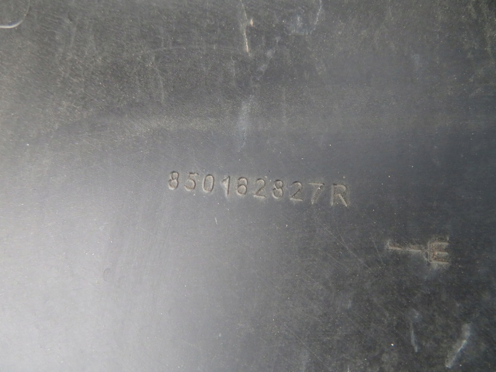 Кутик бампера правий задня trafic iii vivaro b в Україні