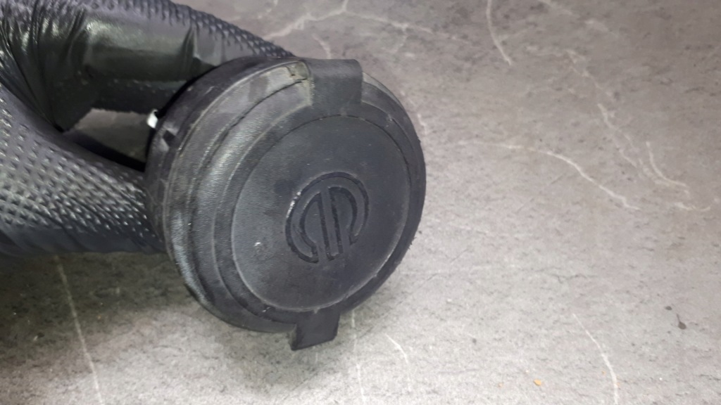 67r-0158464 заливна горловина газу tipo-emer class3 Київ