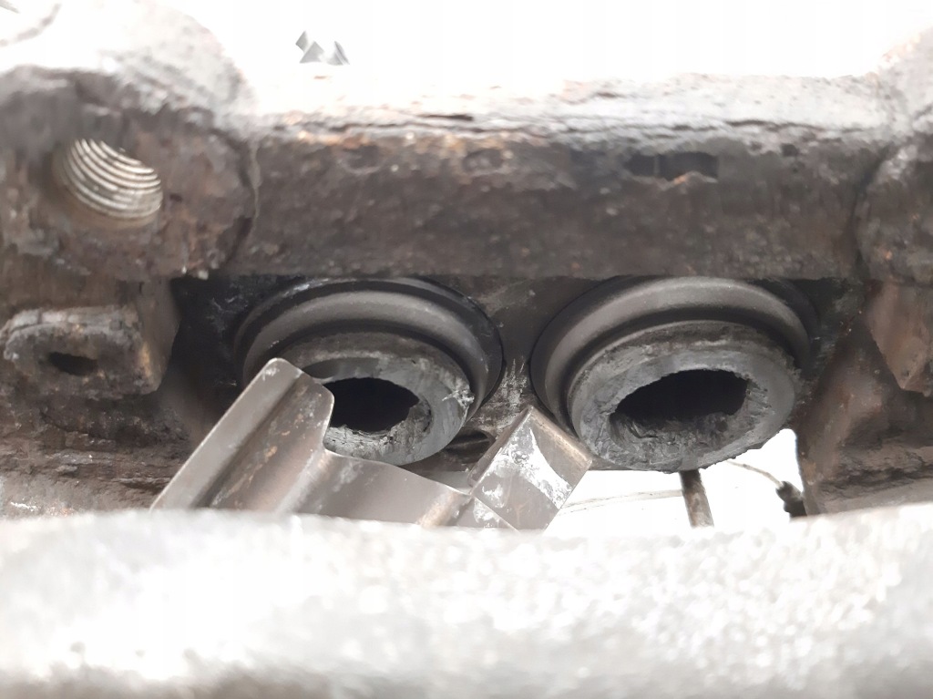 2005 mercedes-benz ml w163 суппорт тормозной передний Недорого