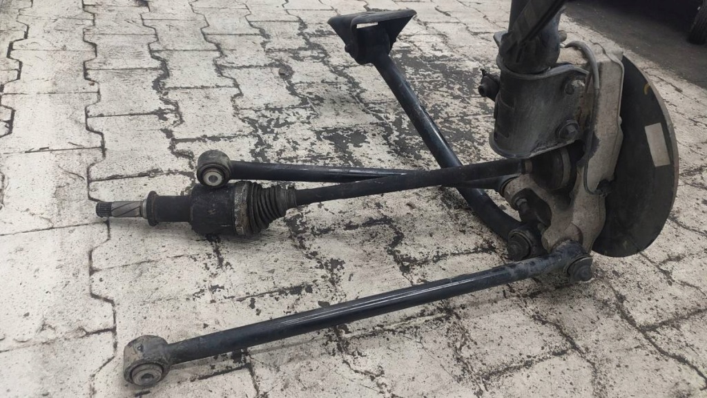 фото №4, Амортизатор задняя правый поворотный кулак compass ii 1.4 4x4