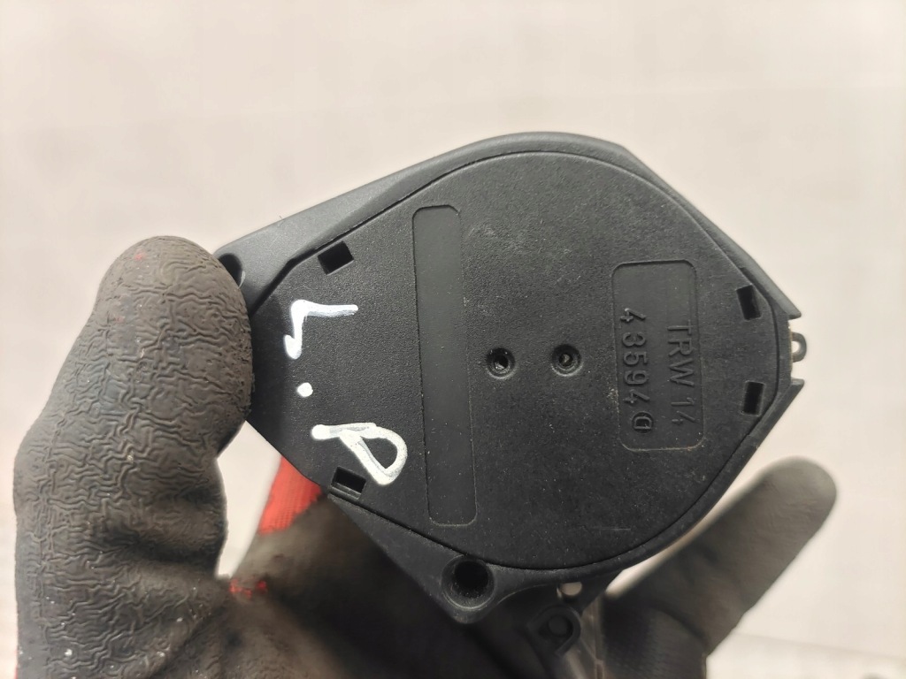 фото №3, Porsche 996 pas безопасности левый перед