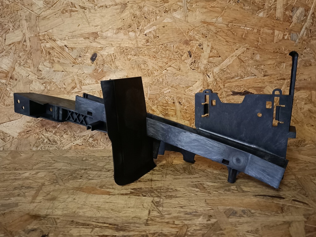 фото №7, Ford c-max mk2 защита кронштейн замка правый перед am51-u21978-ae