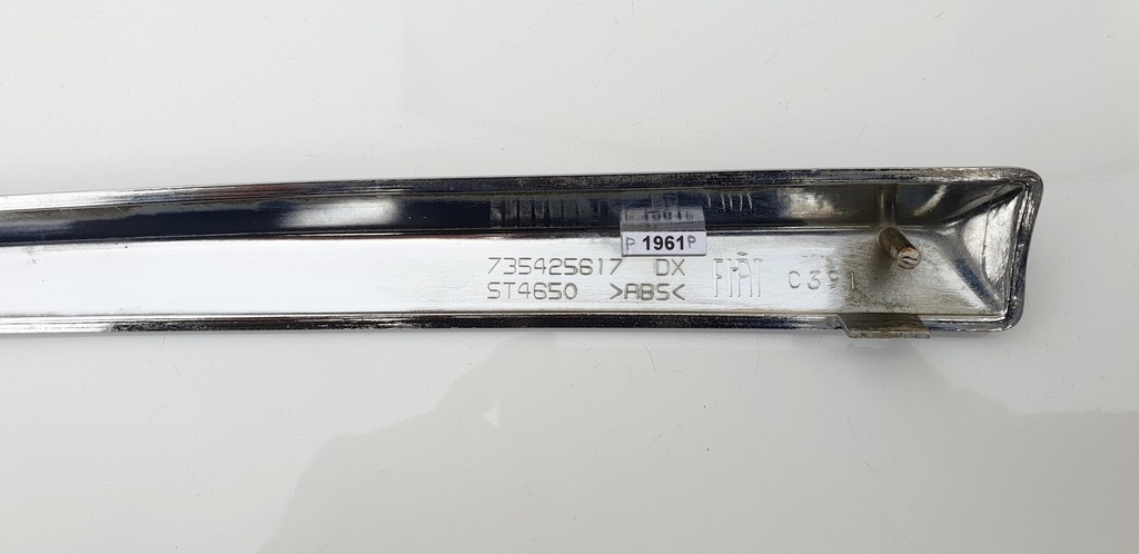 фото №12, Fiat 500 молдинг накладка хром датчик дощу бампера бампер перед передня права