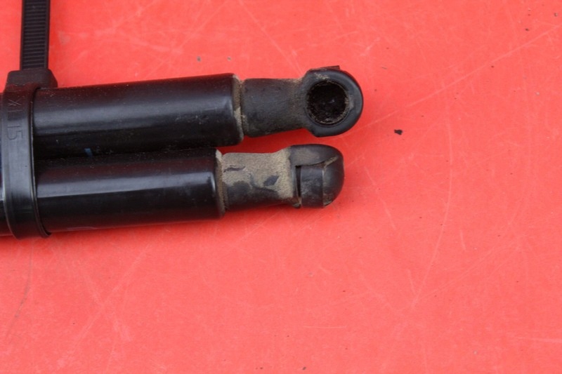 фото №5, Привод амортизаторы крышки mazda 3 iii bm 5d hb 14r