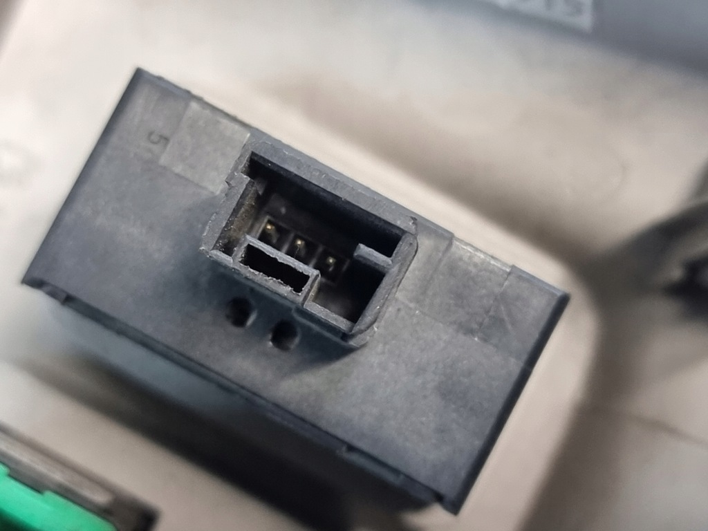 фото №14, Панель регулировки зеркал высоты света оригинальный номер 9674382577 peugeot 301 16r