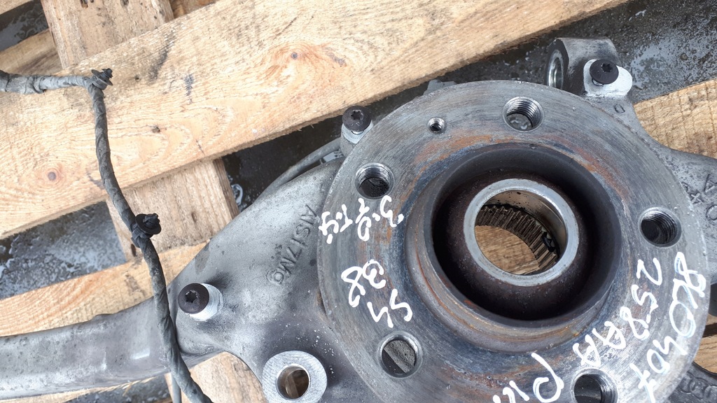 фото №6, S4 b8 поворотный кулак правая правый перед 3.0 tfsi s5 sq5