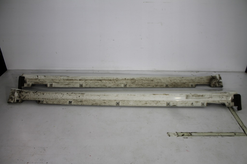 фото №1, Молдинг порог правая hyundai i40 kol. ncw 11-19