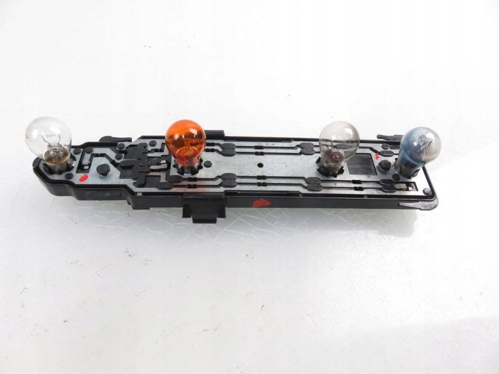 Вкладыш лампы левый задний  mercedes s203 15355900 Недорого