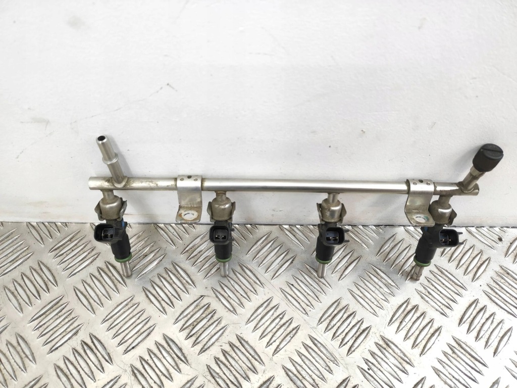 фото №1, Opel astra j 2013 форсунки / комплект