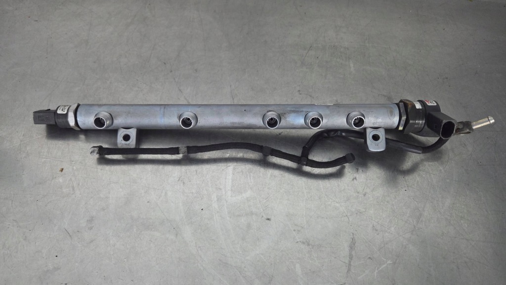 Mercedes w169 w245 cdi накладка  впрыскная датчик комплект . w169 a6400703295 Недорого