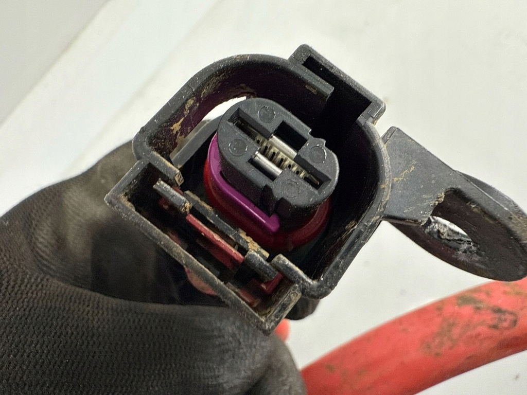 Audi a6 c7 2015 середина plus / клемма / шланг аккумулятор Цена