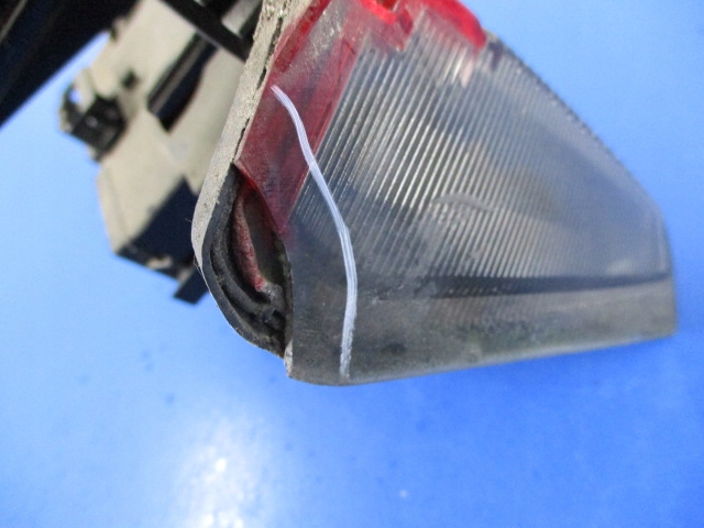 фото №4, Seat toledo i лампа задняя левая крышки оригинал