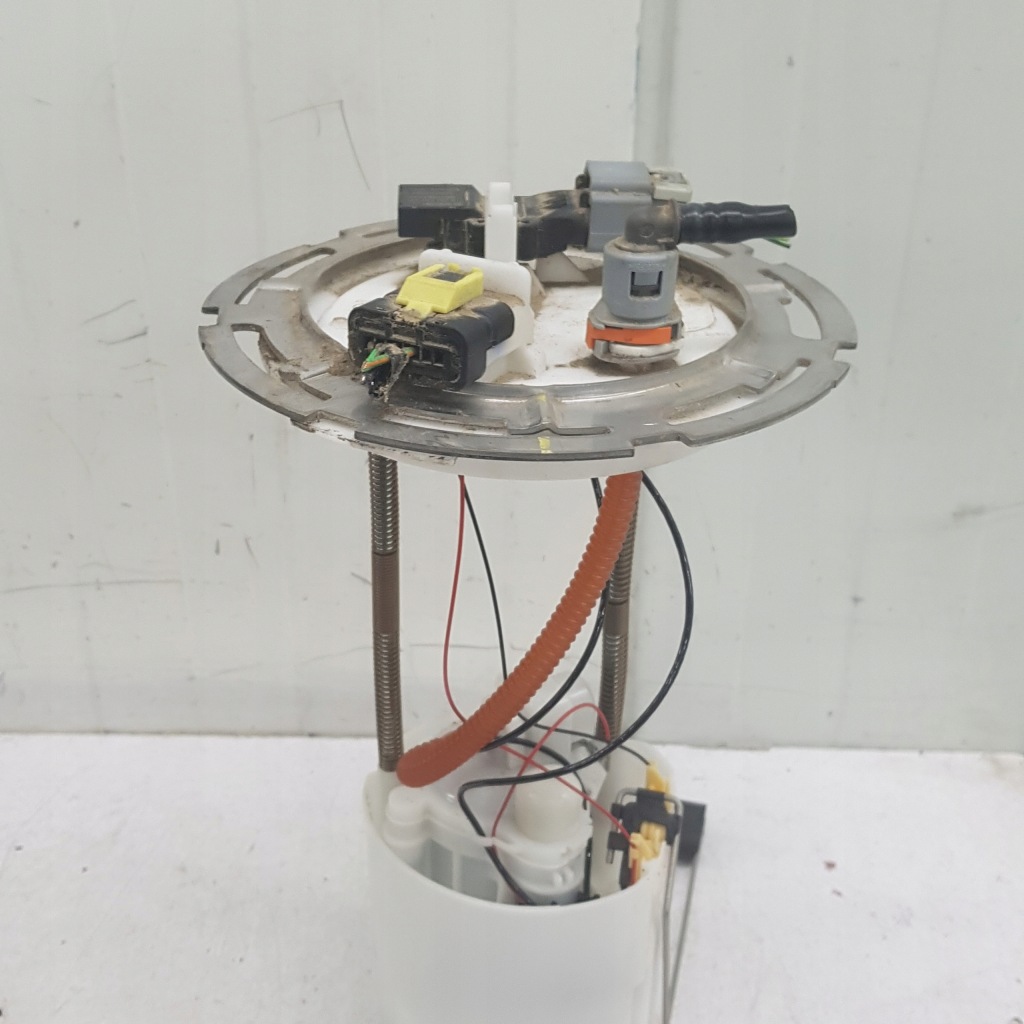 Насос топлива jeep renegade 2020 1.3 bt hybrid 00521846850 058020003c в Украине