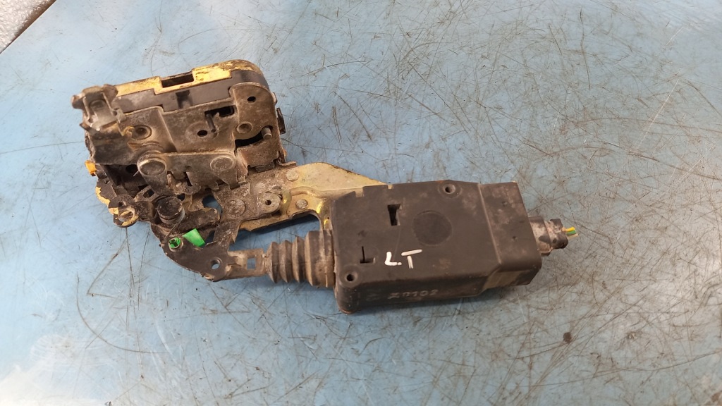 фото №1, Замок левый задняя volvo v40 02r 1.9dci kombi