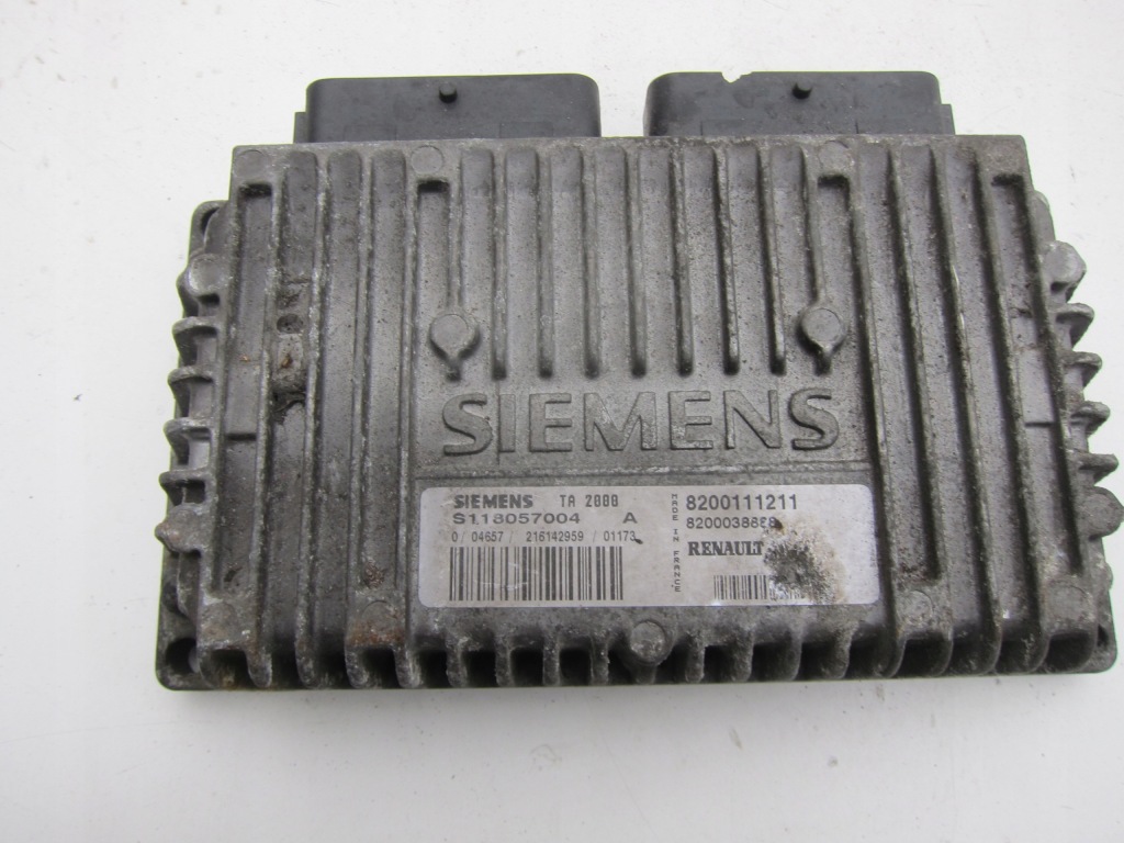 фото №1, Бортовой компьютер s118057004a 8200111211 8200038888 renault