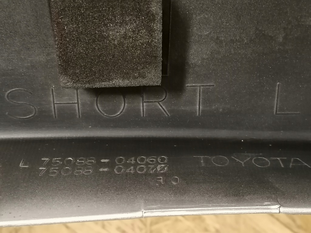 фото №8, Toyota tacoma 2005- накладка подкрылок левый задняя