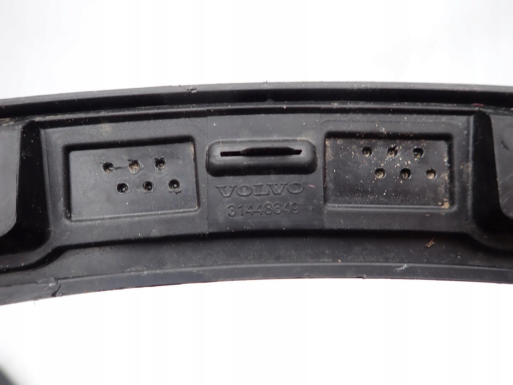 фото №12, Volvo xc40 17- молдинг накладка правый перед