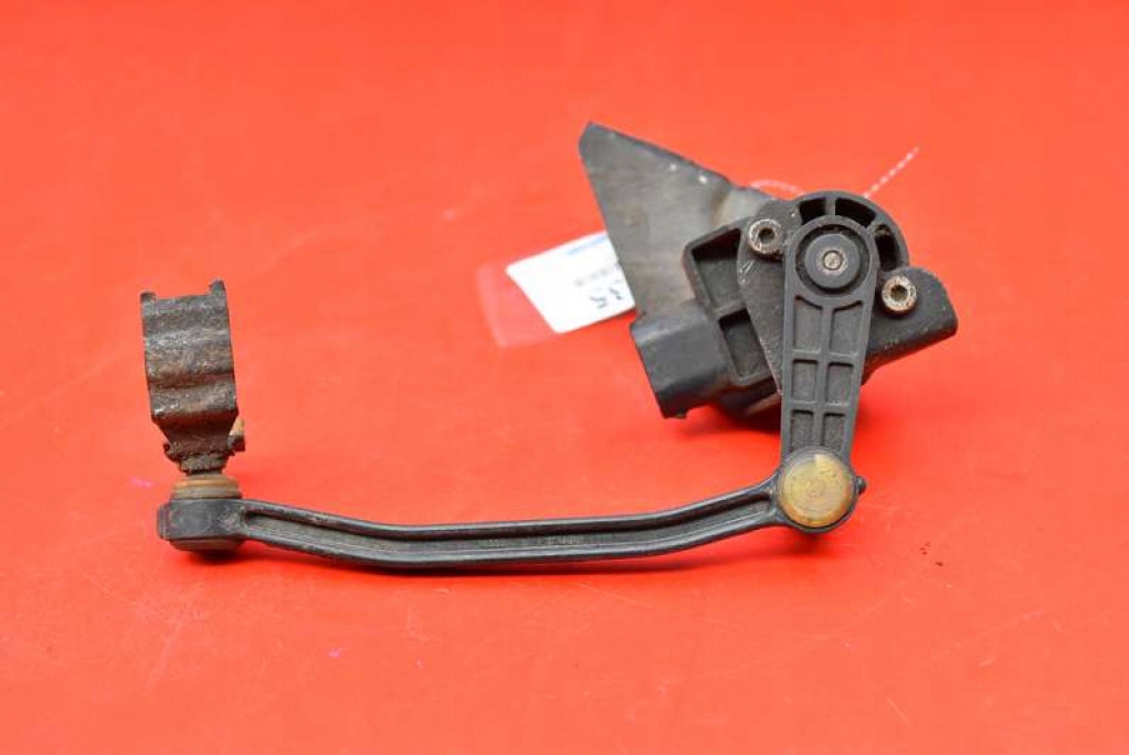 фото №6, Датчик вирівнювання ксенон лівий перед 8e0907503 audi a4 b6 00-05