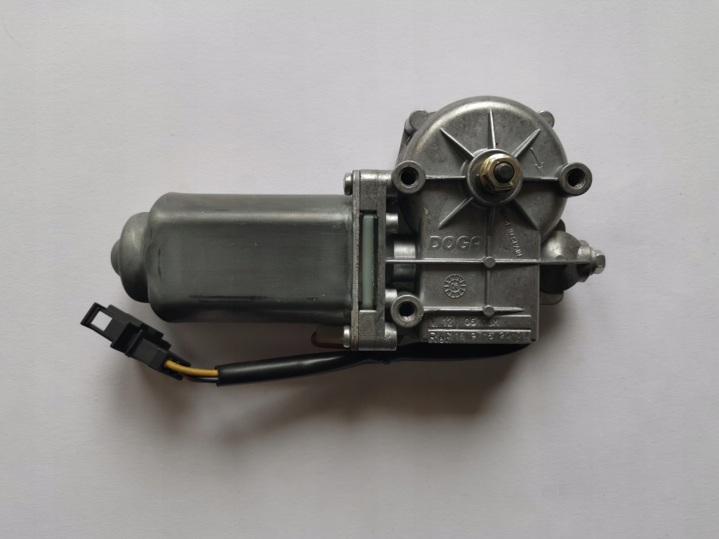 фото №1, Двигатель дворники задняя vw caddy inca 6k9955713