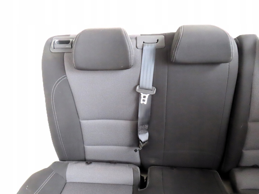 фото №2, Задняя заднее сиденье с ремень hyundai i30 ii 11-17 rok хэтчбек 5 дверь