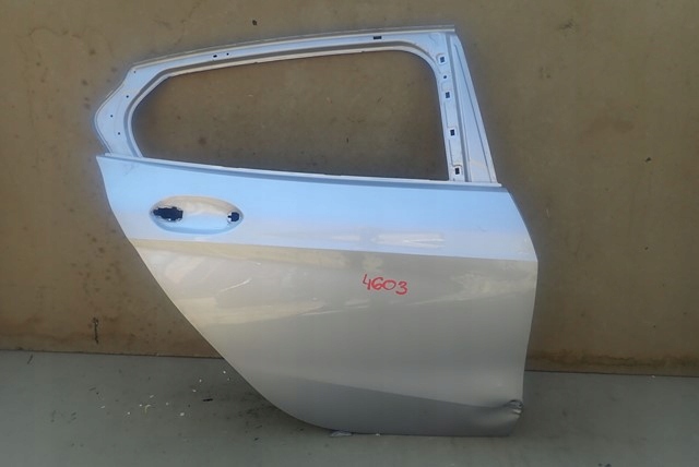 фото №1, Дверь правое задние правый задняя bmw i 1 f40