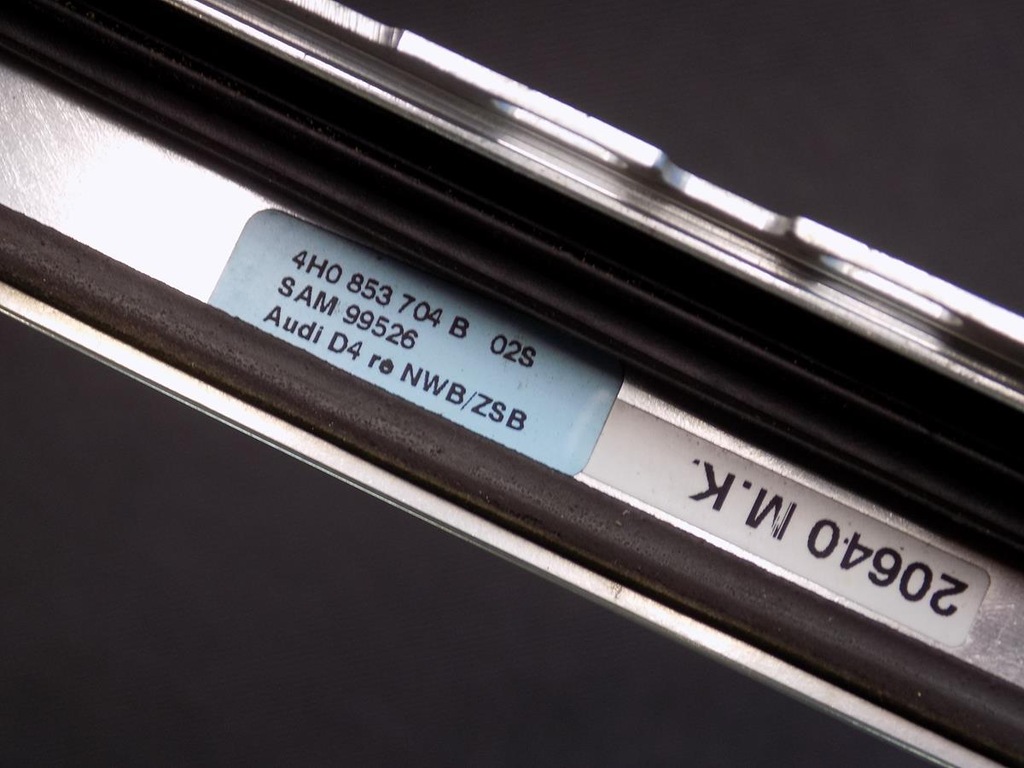 фото №5, Audi s8 a8 d4 молдинг кровельная хром 4h0853704b