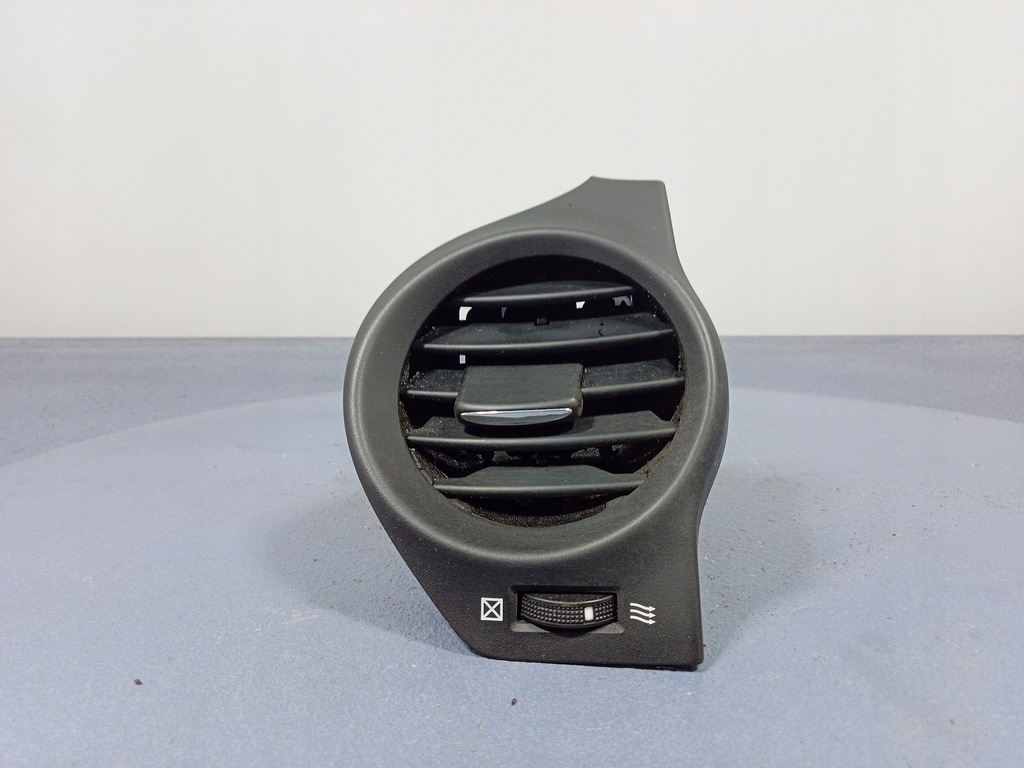 фото №6, Lexus is ii решётка обдув панели правая 55660-53041