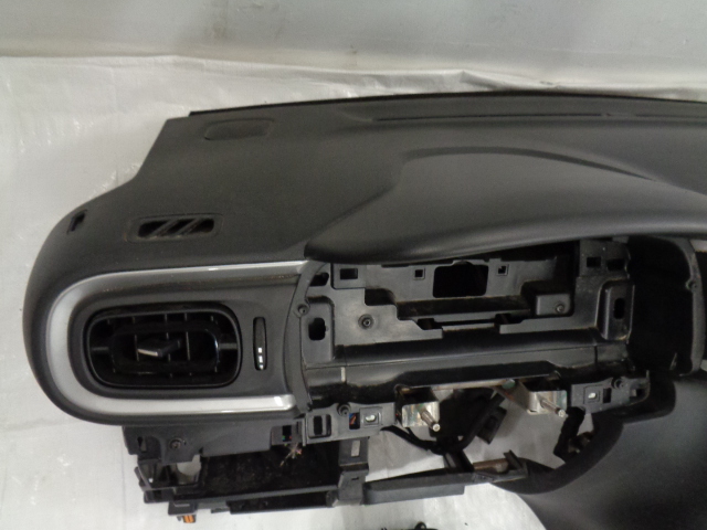 фото №4, Citroen c3 iii lift приборная панель приборная панель подушка безопасности консоль ремни