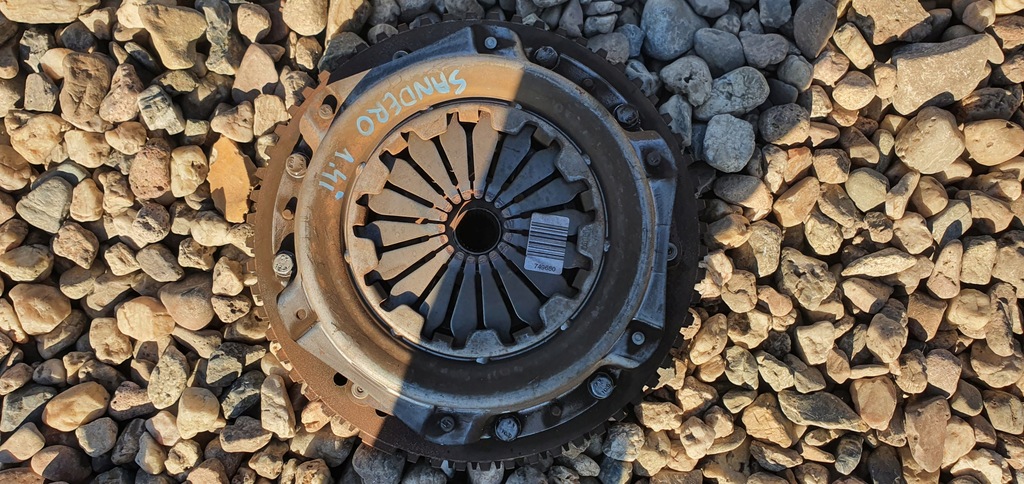 фото №1, Dacia sandero 1.4 b сцепление диск полный