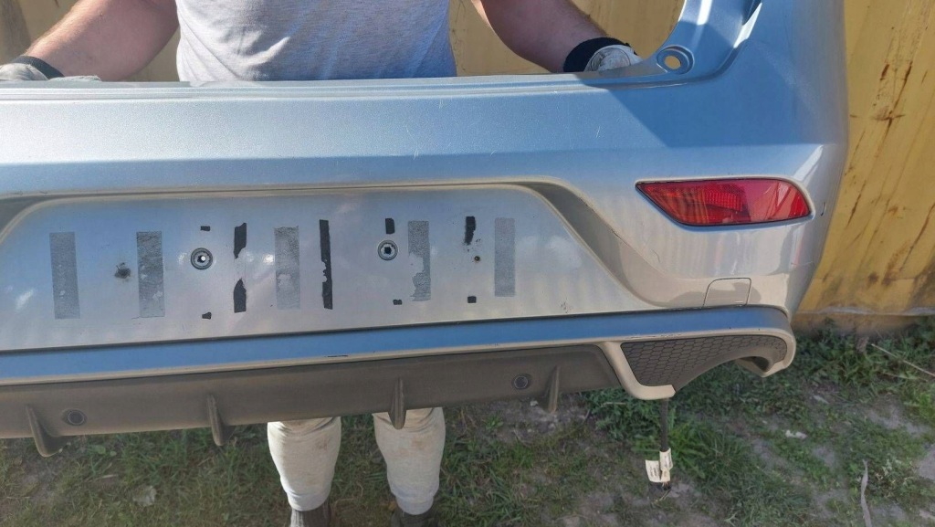 Volvo v40 ii r-design 11-16 бампер задняя задний pdc kompletny Киев