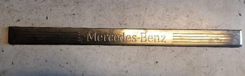 фото №1, Молдинг поріг перед a2126860936 mercedes