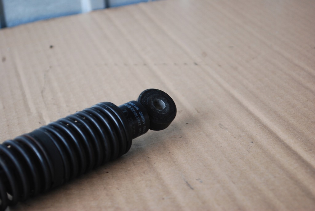 фото №2, Амортизатор натяжителя audi a6 c5 2.5 tdi 059145281