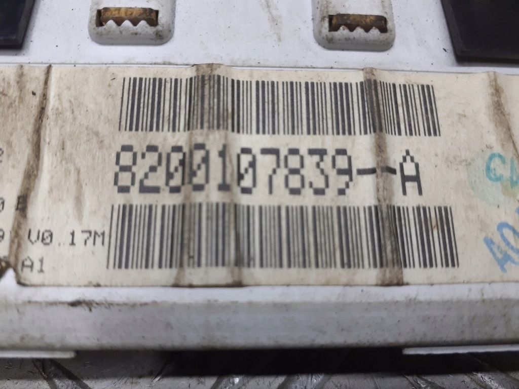 фото №3, Дисплей приборная панель renault megane ii 8200107839