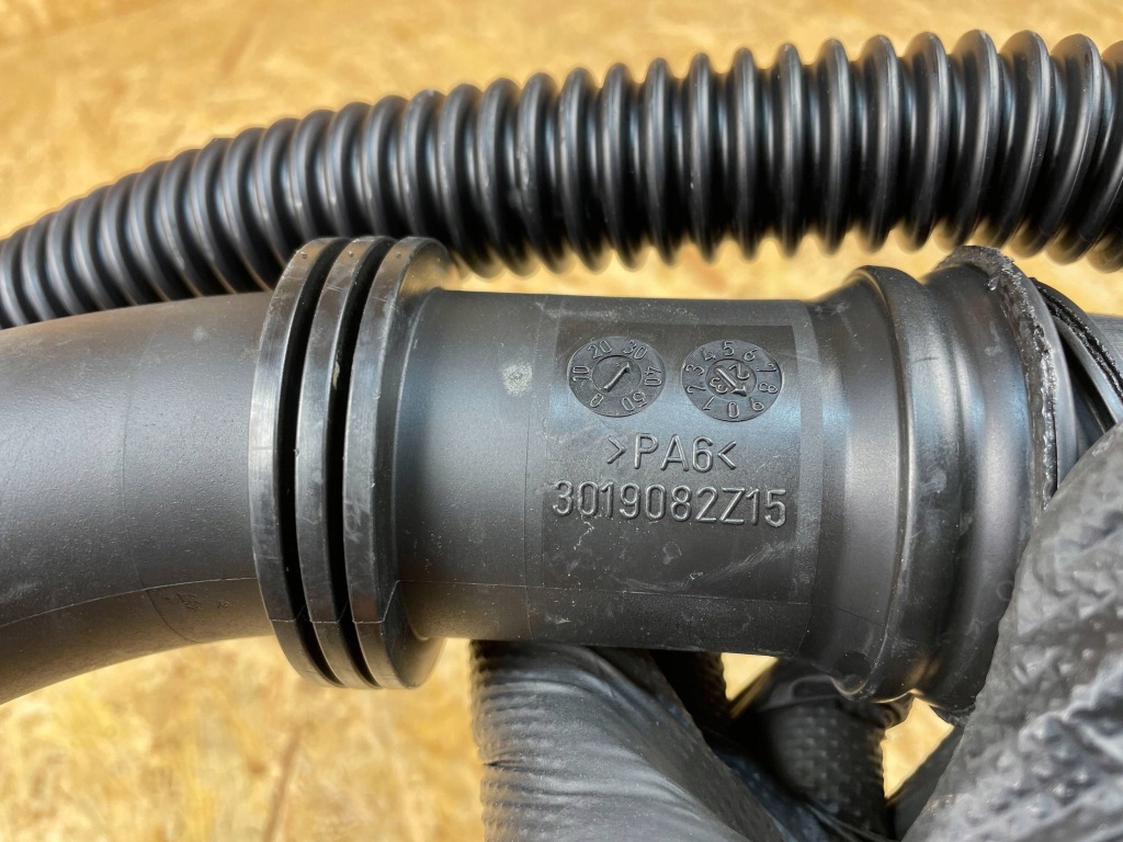 Труба шланг канал воздуха mercedes gla glb x247 h247 3019082z15 в Украине