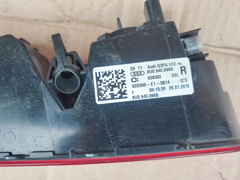 Лампа левая задняя w бампер противотуманная audi q3 8u0 в Украине