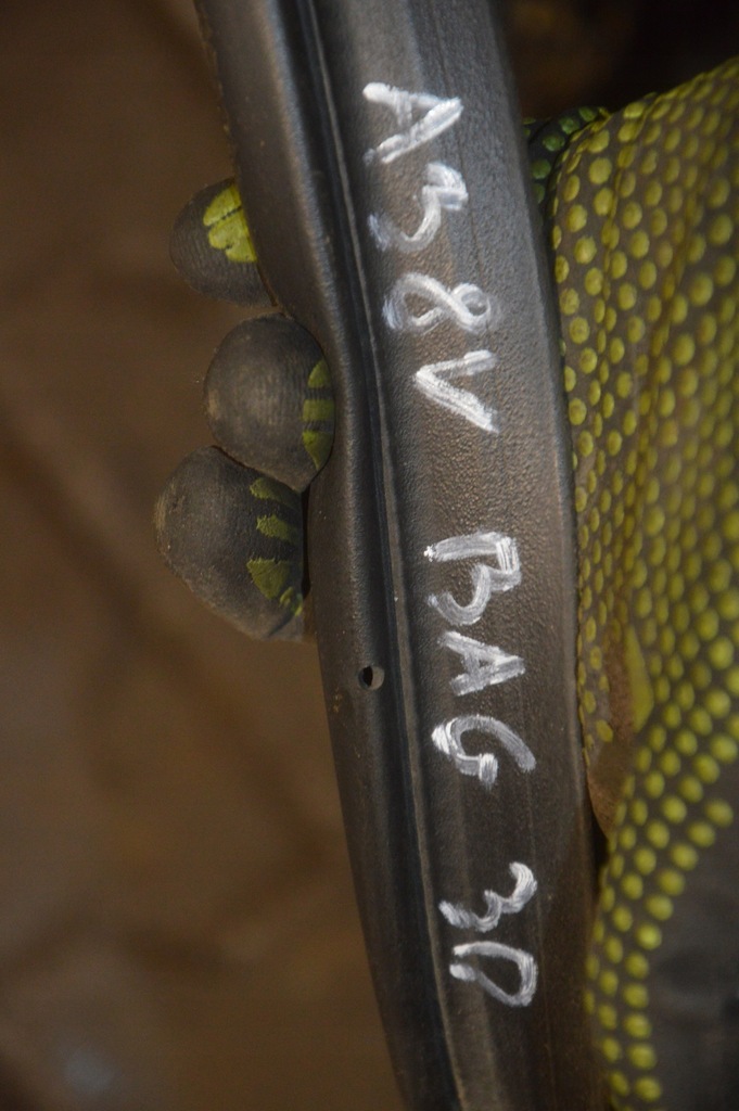 фото №4, Audi a3 8v 3d уплотнители дверь, крышки комплект